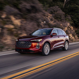 All-new 2025 Q5 side profile driving